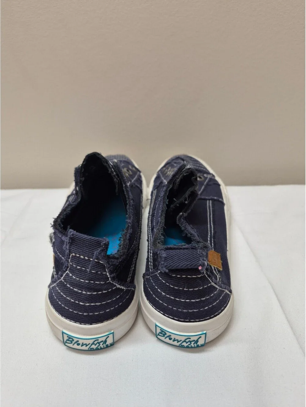 Blowfish Navy Blue Slip-On Canvas Sneakers Size 10 with White Rubber Soles B405